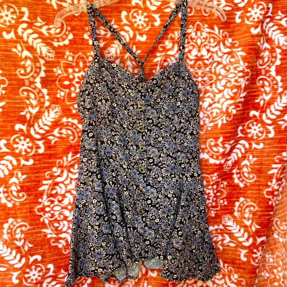 Free People Top - Picture 1 of 6